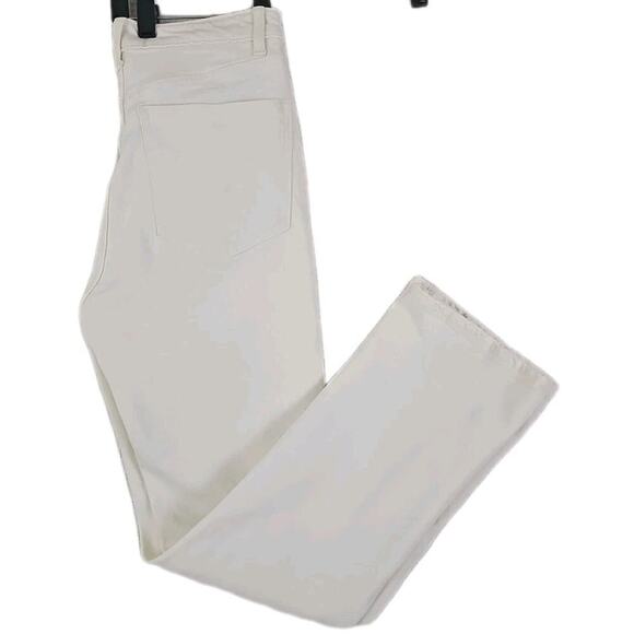 ZARA ~Woman Size 6~ White Straight Leg Hight Rise Jeans Cotton Blend. - Picture 8 of 14
